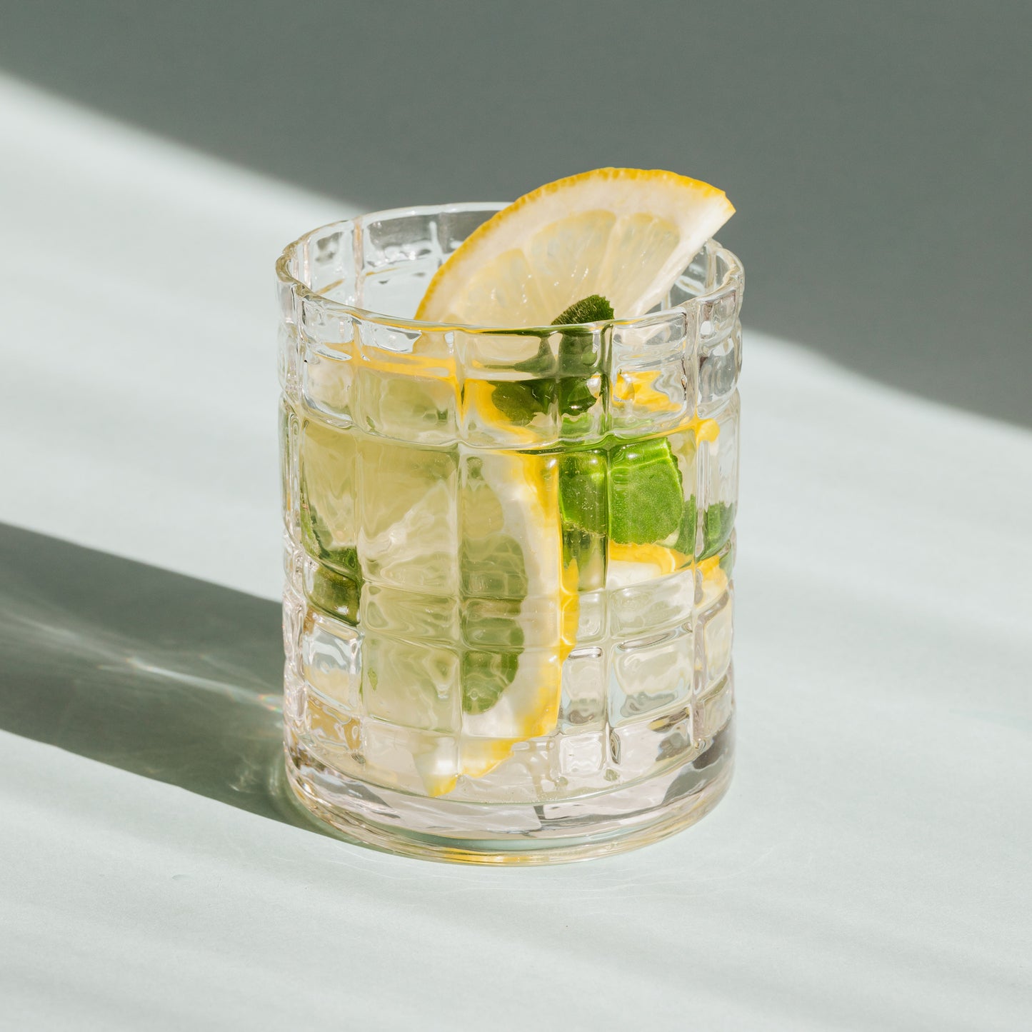 Cocktail und Longdrink mit dem alkoholfreien Gin Laori Juniper No 1
