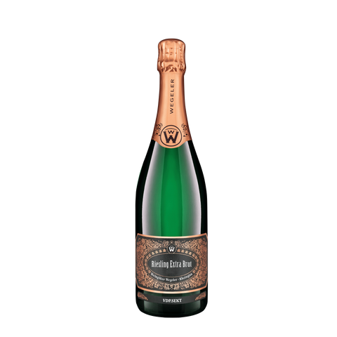 grüne Sektflasche mit goldenem Etikett mit der Aufschrift "Riesling Extra Brut"