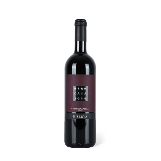 Rotweinflasche stehend, schwarze Banderole, dunkelrotes Etikett mit der Aufschrift: "Brancaia 2019"