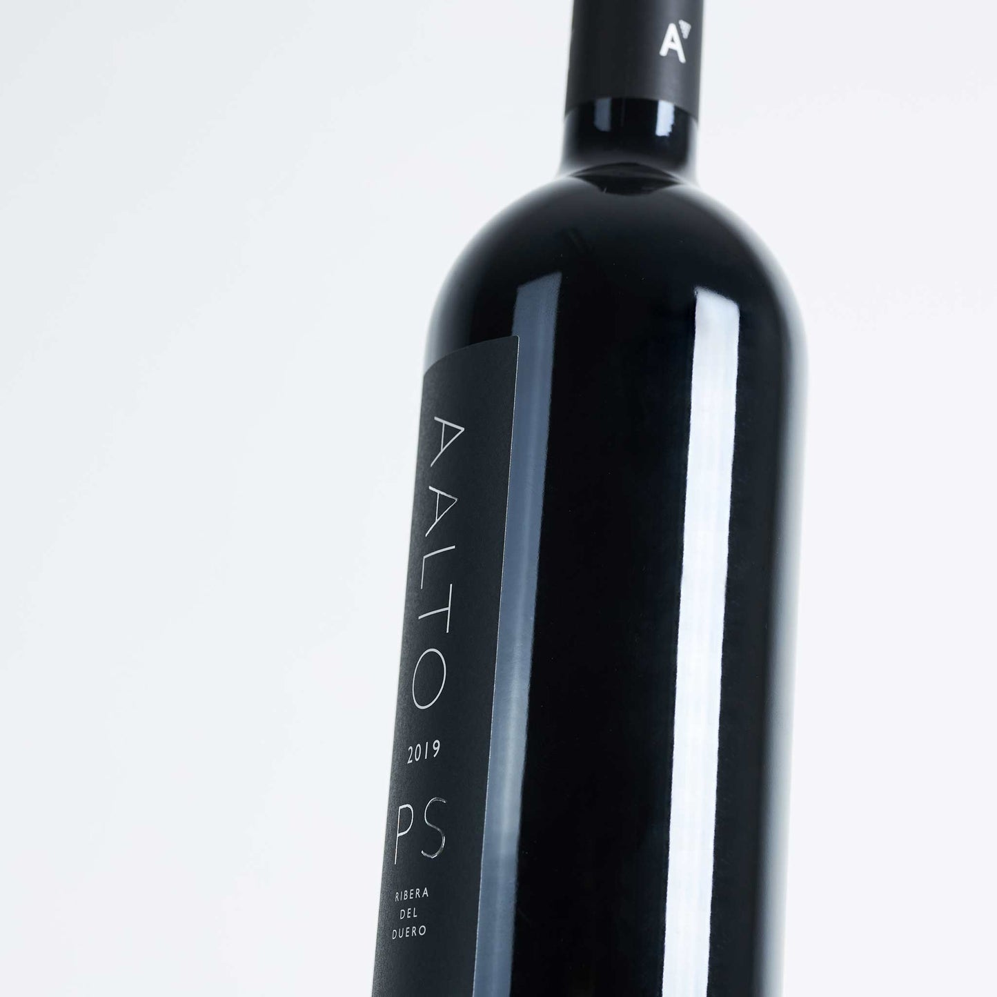 seitliches Foto der Flasche und des Etiketts: AALTO 2019 PS