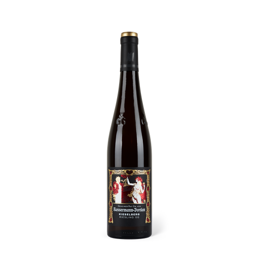 Weinflasche stehend, schwarze Banderole, schwarzes Etikett mit der Aufschrift: "Bassermann-Jordan Kieselberg GG"