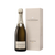 Chamapagnerflasche stehend neben Verpackung